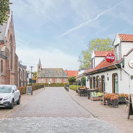 Beautiful Home In Molenschot With Wifi